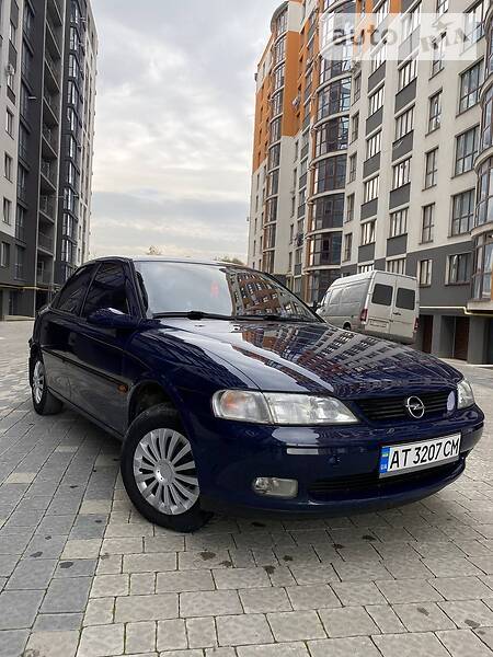 Седан Opel Vectra 1996 в Ивано-Франковске