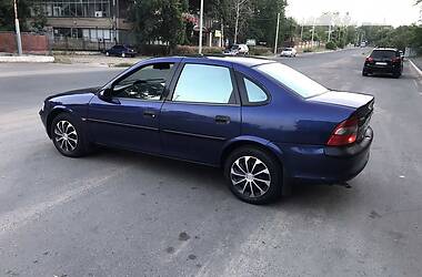 Седан Opel Vectra 1996 в Измаиле