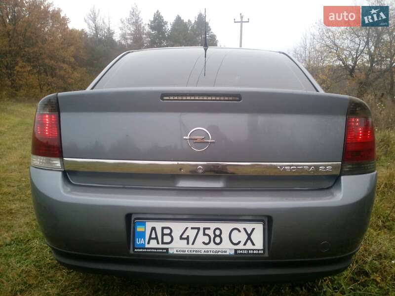 Седан Opel Vectra 2004 в Вінниці