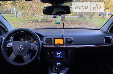 Седан Opel Vectra 2004 в Запорожье