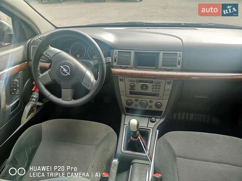 Седан Opel Vectra 2004 в Запорожье