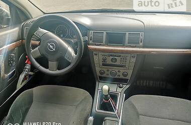 Седан Opel Vectra 2004 в Запоріжжі