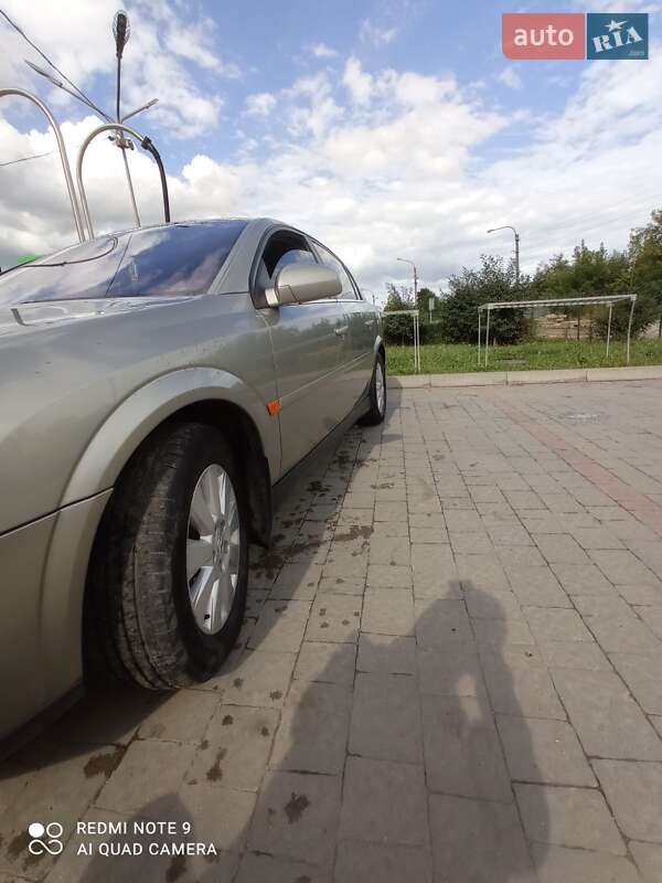 Седан Opel Vectra 2002 в Галиче