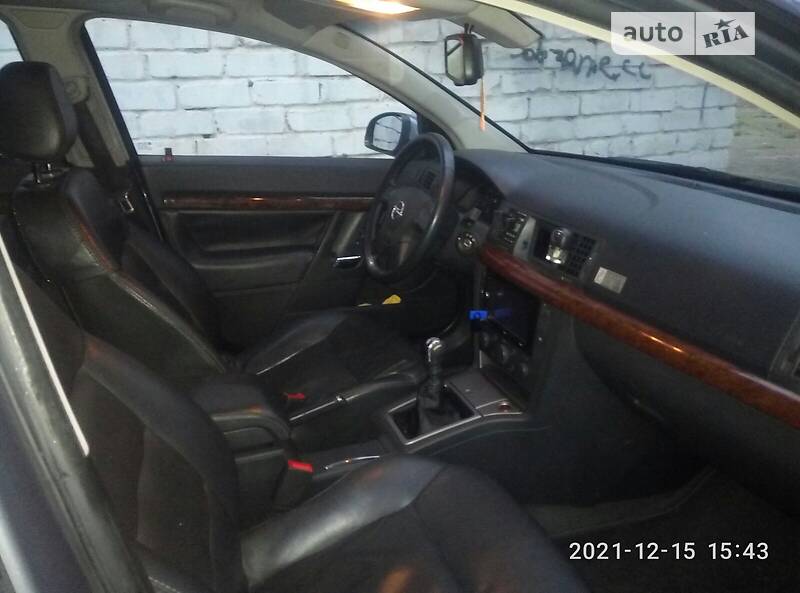 Седан Opel Vectra 2003 в 
