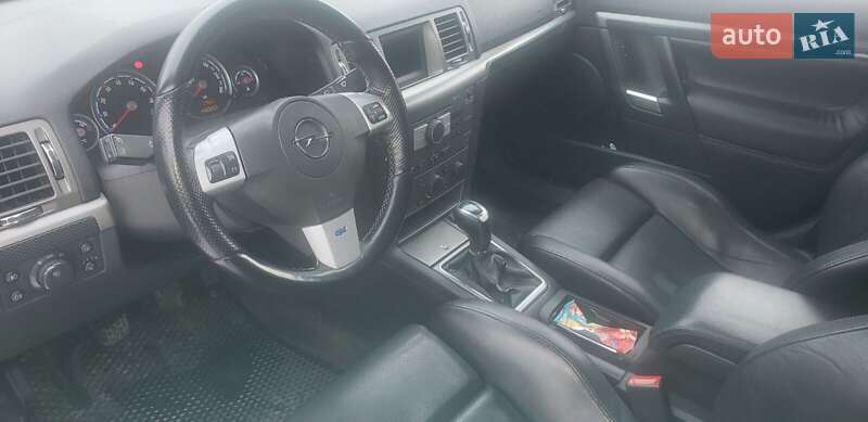 Универсал Opel Vectra 2006 в Мукачево