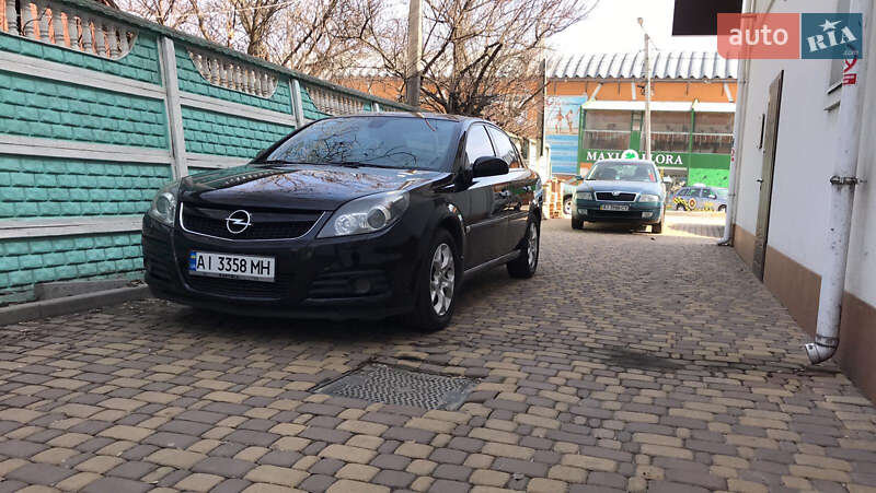 Седан Opel Vectra 2008 в Петропавловской Борщаговке