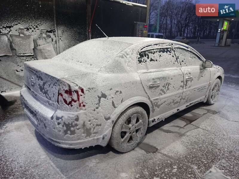 Седан Opel Vectra 2004 в Теребовле