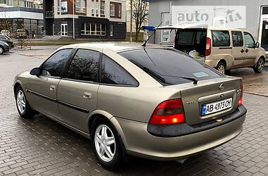 Седан Opel Vectra 1998 в Вінниці