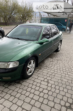 Седан Opel Vectra 1996 в Львові