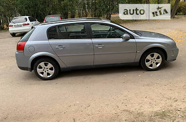 Хэтчбек Opel Vectra 2003 в Александрие