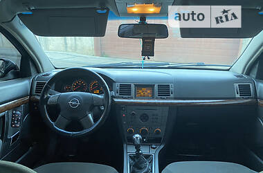 Седан Opel Vectra 2003 в Стрые