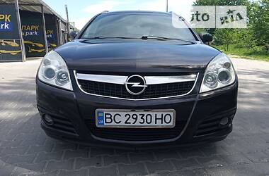 Универсал Opel Vectra 2005 в Трускавце