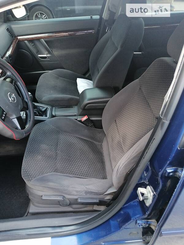 Седан Opel Vectra 2003 в Києві