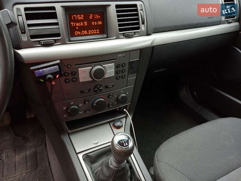 Універсал Opel Vectra 2008 в Рівному