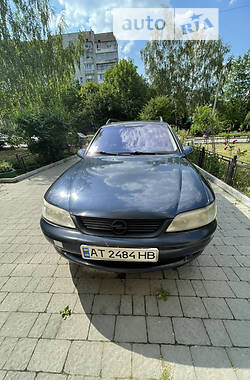 Універсал Opel Vectra 2001 в Івано-Франківську