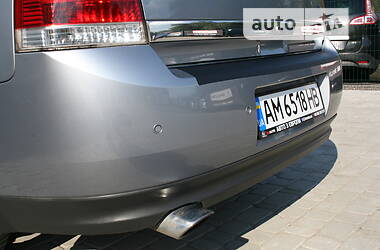 Седан Opel Vectra 2004 в 