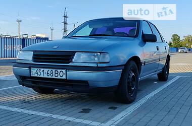 Седан Opel Vectra 1989 в Нововолынске