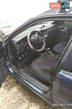 Лифтбек Opel Vectra 2001 в 