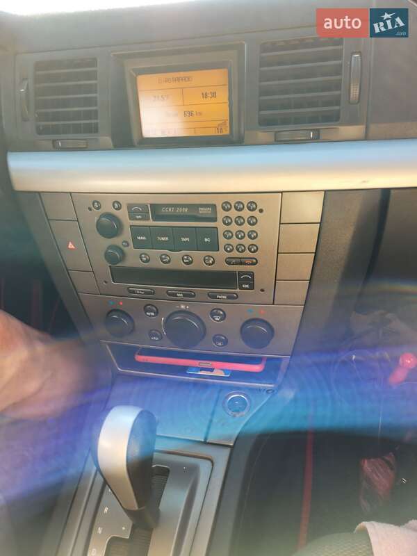 Седан Opel Vectra 2003 в Харькове