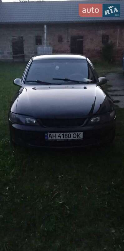 Лифтбек Opel Vectra 1999 в Броварах