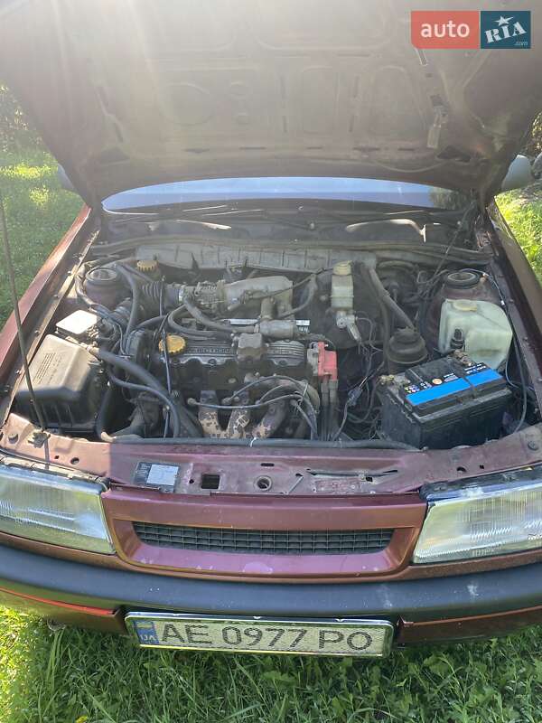 Седан Opel Vectra 1992 в Днепре