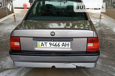 Седан Opel Vectra 1990 в 