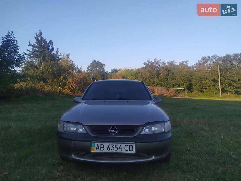 Седан Opel Vectra 1998 в Бершади фото 10 Седан Opel Vectra 1998 в Бершади