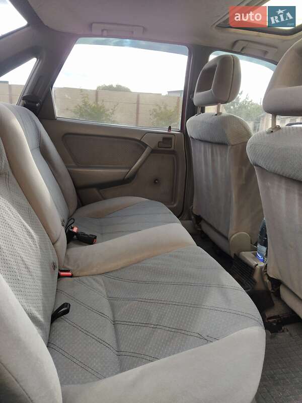 Седан Opel Vectra 1992 в Харькове