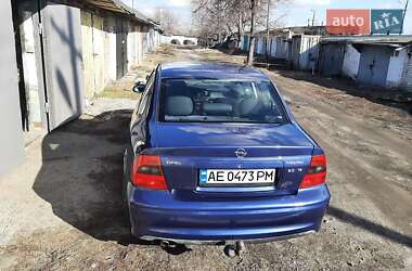 Седан Opel Vectra 1999 в Павлограді