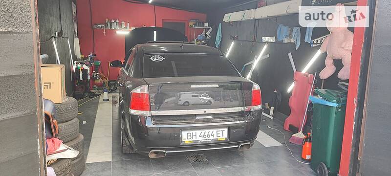 Седан Opel Vectra 2004 в Одесі