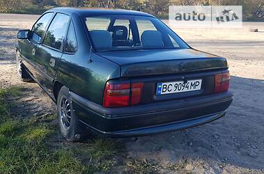 Седан Opel Vectra 1995 в Львове