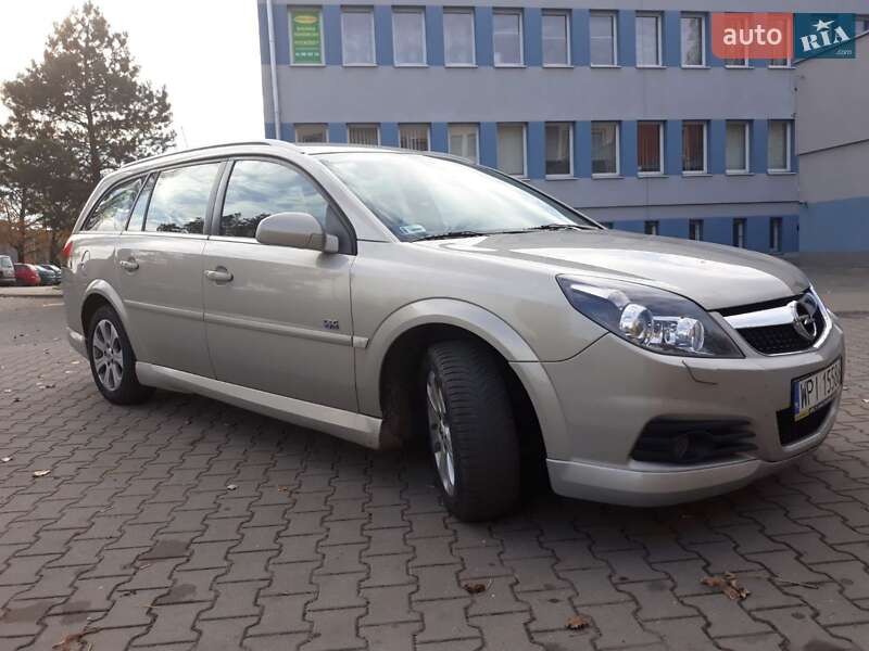 Універсал Opel Vectra 2007 в Лубнах