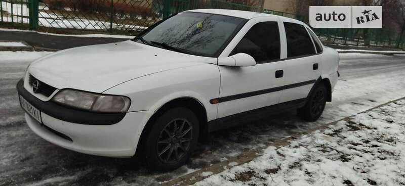 Седан Opel Vectra 1996 в Харькове