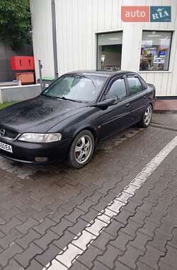 Седан Opel Vectra 1997 в Черновцах