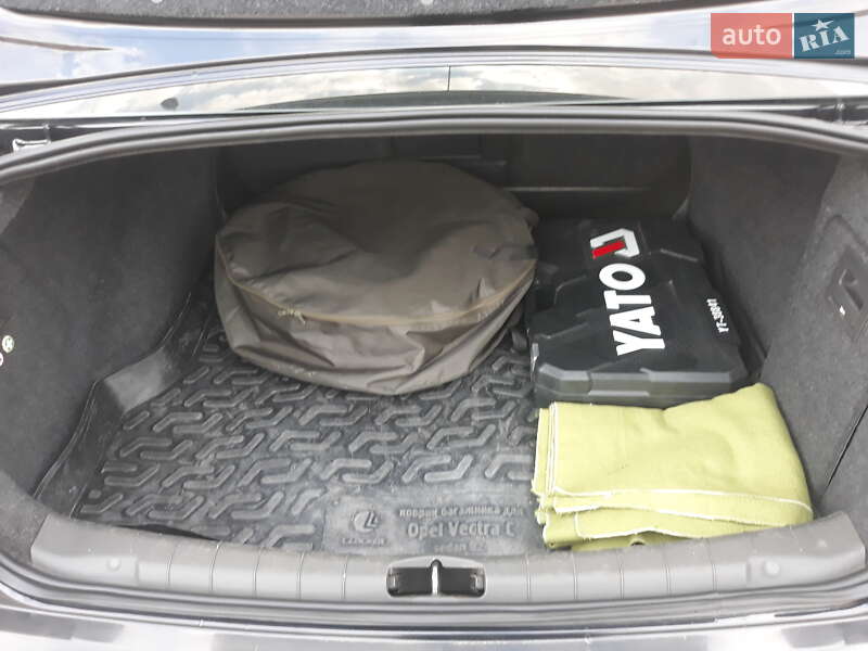 Седан Opel Vectra 2008 в Сумах