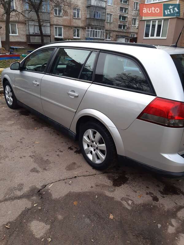 Универсал Opel Vectra 2005 в Миргороде
