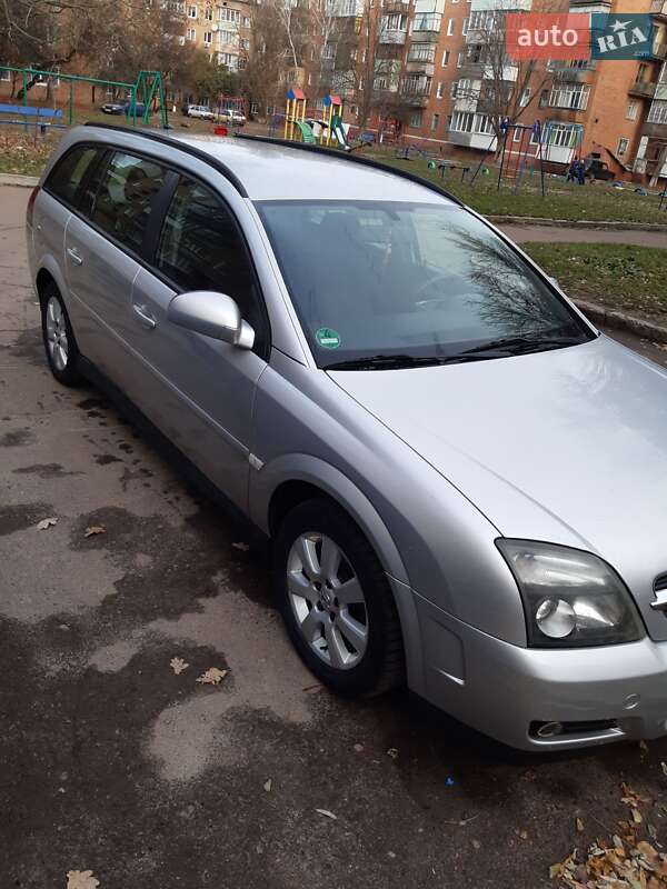 Универсал Opel Vectra 2005 в Миргороде