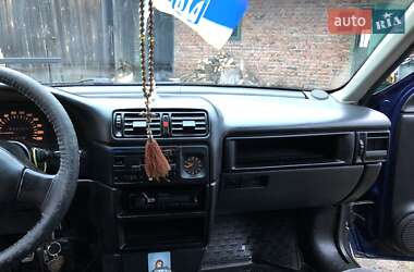 Седан Opel Vectra 1993 в Львове