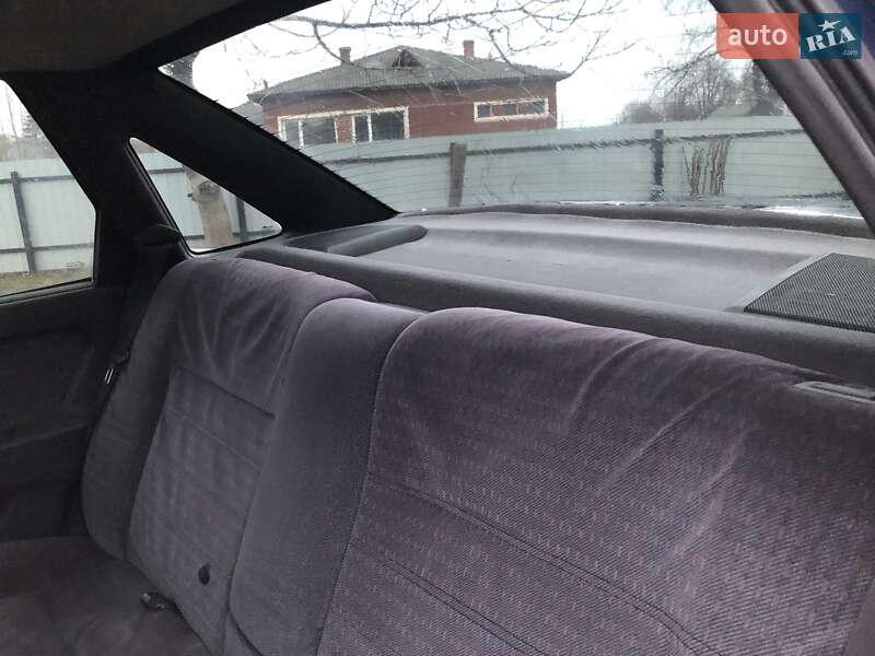 Седан Opel Vectra 1993 в Львові