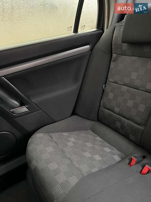 Седан Opel Vectra 2006 в Хмельницком