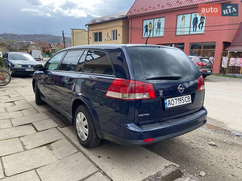 Универсал Opel Vectra 2006 в Тячеве