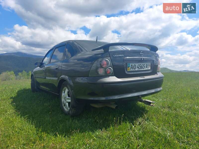 Седан Opel Vectra 1997 в Ужгороде
