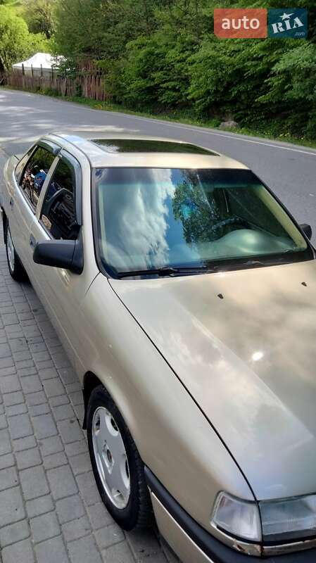 Седан Opel Vectra 1991 в Рахове фото 4 Седан Opel Vectra 1991 в Рахове
