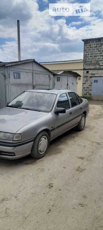 Седан Opel Vectra 1993 в Івано-Франківську