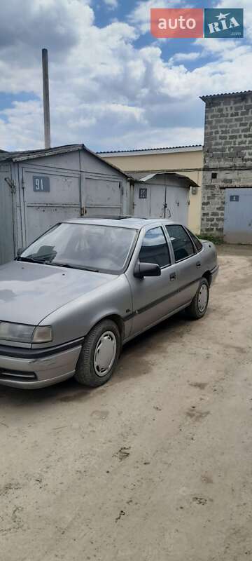Седан Opel Vectra 1993 в Івано-Франківську фото Седан Opel Vectra 1993 в Івано-Франківську