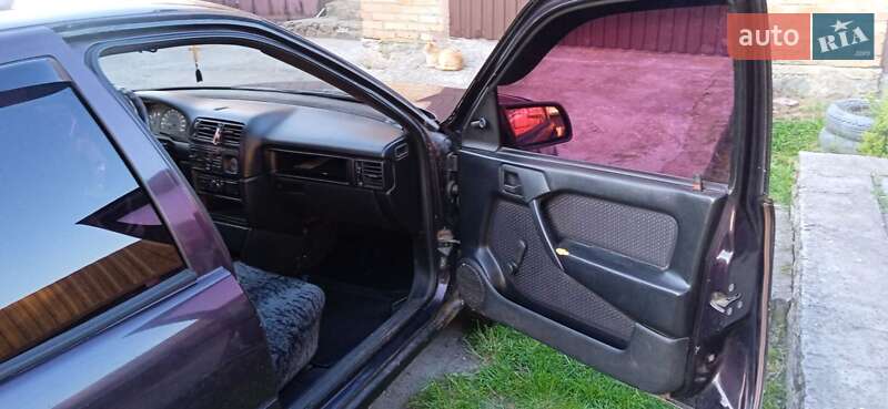 Седан Opel Vectra 1991 в Рокитному фото 6 Седан Opel Vectra 1991 в Рокитному