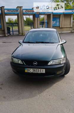 Седан Opel Vectra 1998 в Львові