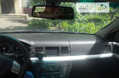 Лифтбек Opel Vectra 2003 в 