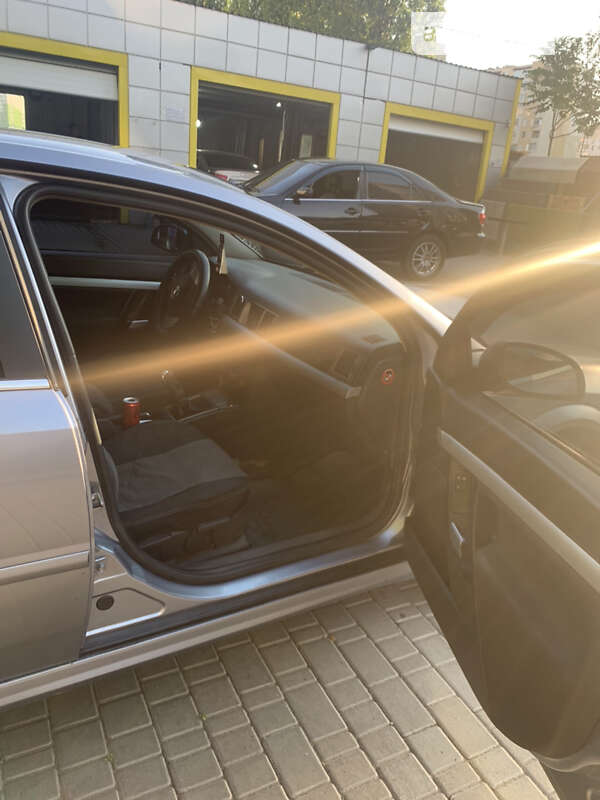 Седан Opel Vectra 2003 в Одесі