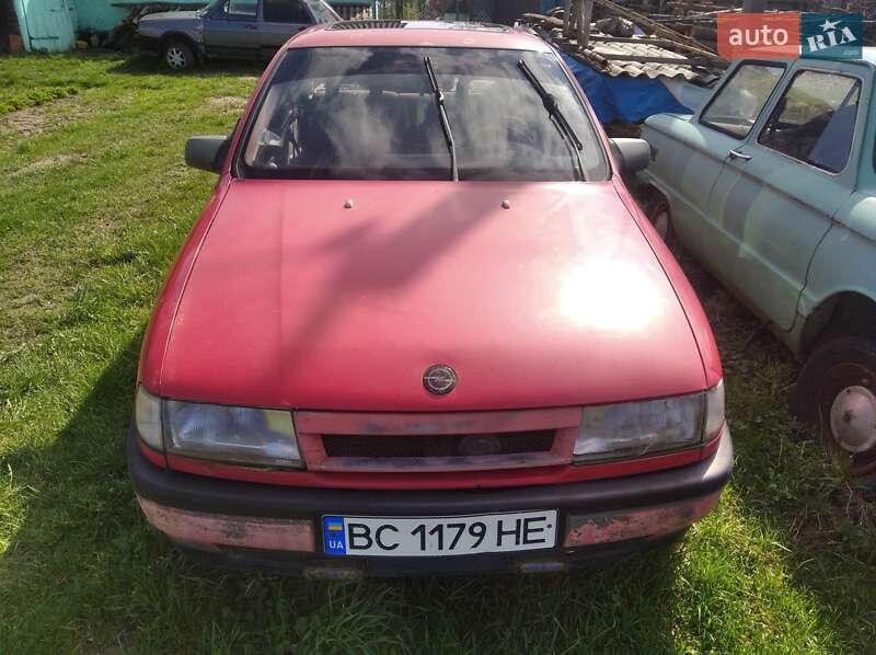 Седан Opel Vectra 1989 в Мостиске